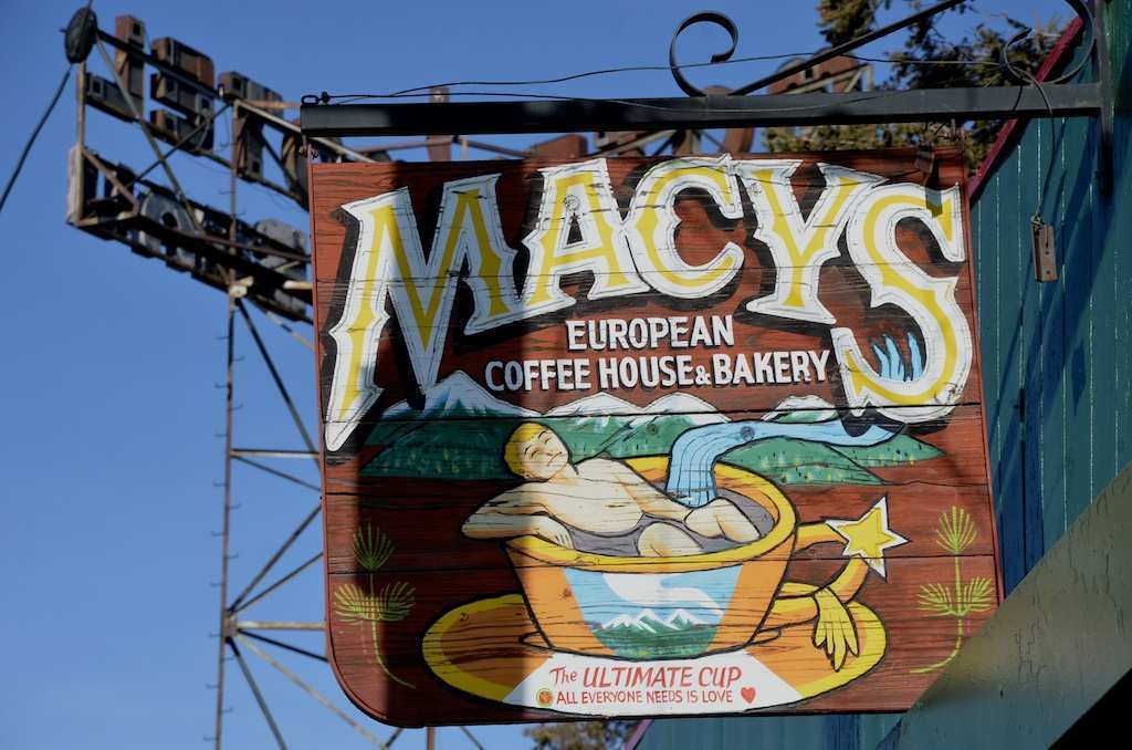 This place is a merry mix of local students, backpackers and tourists. Tasty food, intriguing art on the walls. 14 S. Beaver St., Flagstaff; (928) 774-2243; http://www.macyscoffee.net. Menu tops off at about $8.