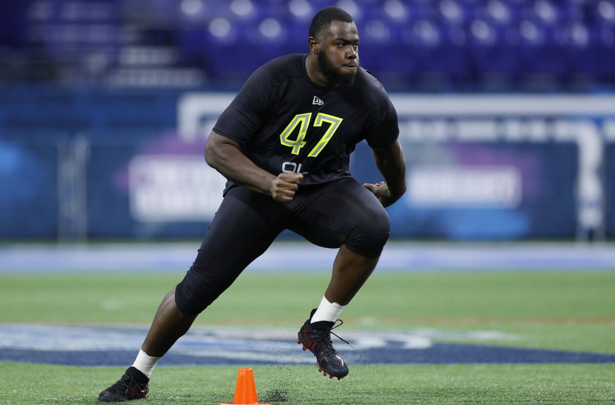 Georgia offensive tackle Andrew Thomas runs the cone drill at the NFL scouting combine.