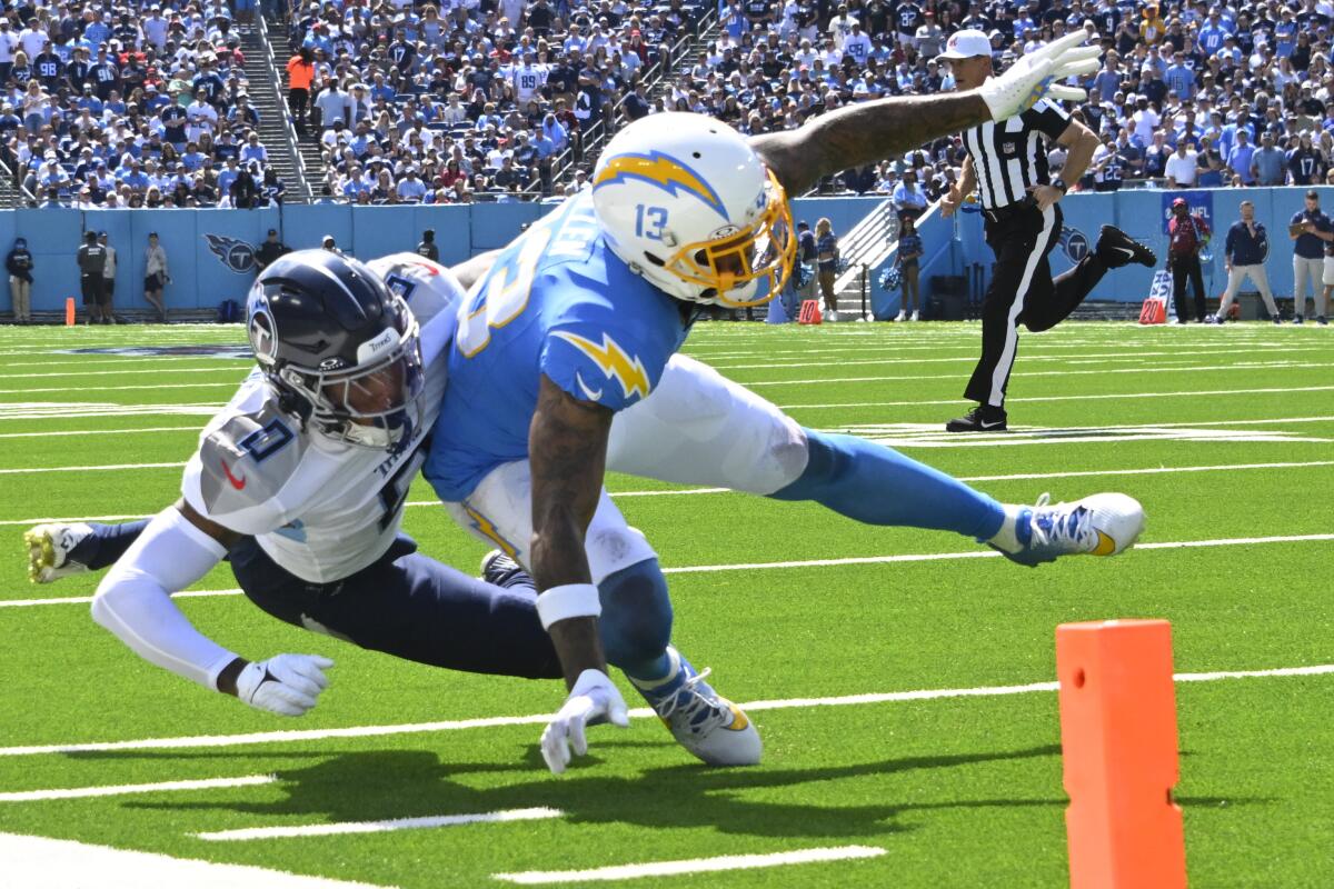 Tennessee Titans cornerback Sean Murphy-Bunting breaks up a pass to Chargers wide receiver Keenan Allen on Sept. 17.