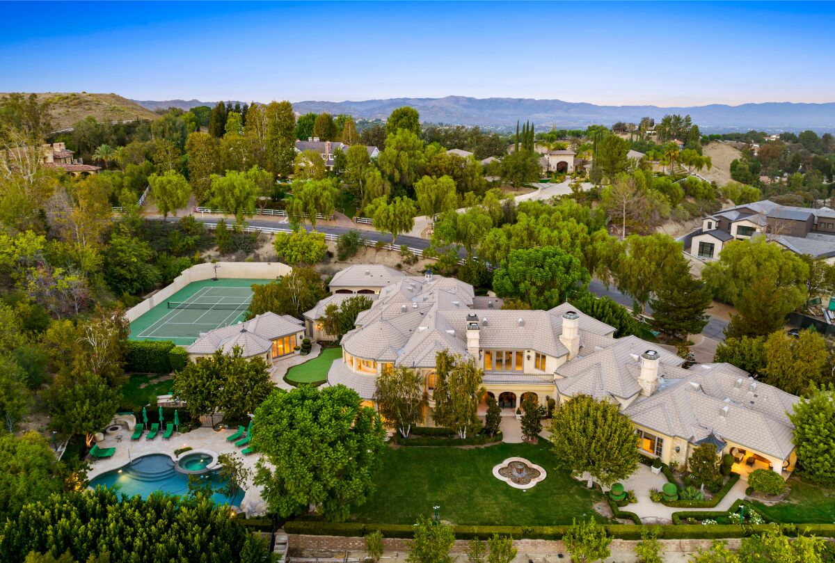 Vin Scully's Hidden Hills mansion lists for $15 million - Los ...