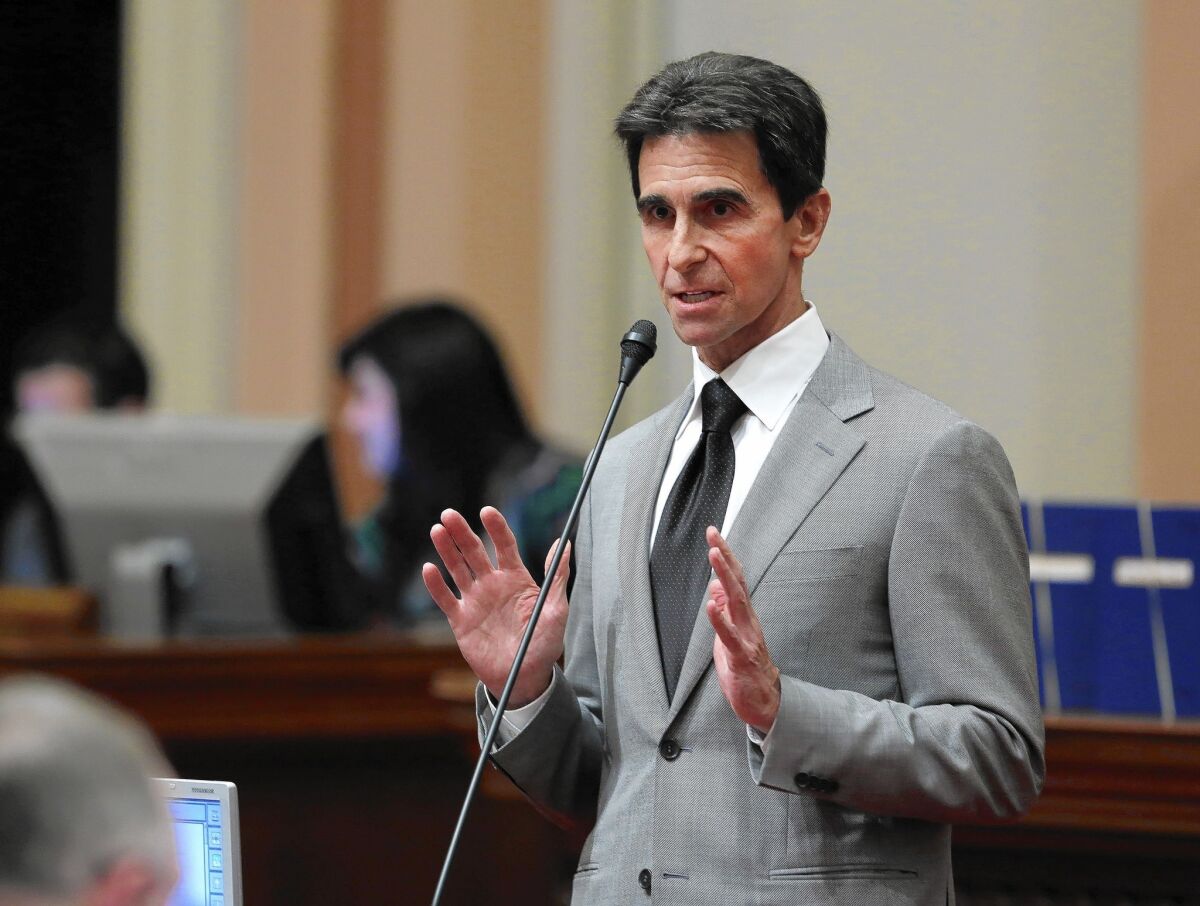 A proposal backed by state Sen. Mark Leno, above, that would require kill switches on smartphones is supported by consumer groups, law enforcement and city governments including L.A., San Francisco, Santa Ana, Oakland and San Diego.