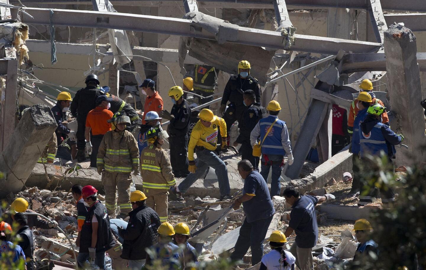 Gas explosion at hospital in Mexico