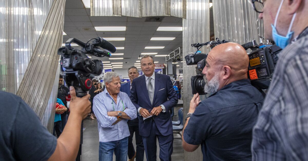 Rick Caruso grilled about what USC knew about George Tyndall Rick Caruso grilled about what USC knew about George Tyndall