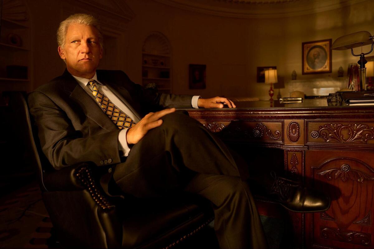 Clive Owen interpreta a Bill Clinton en esta producción de FX.