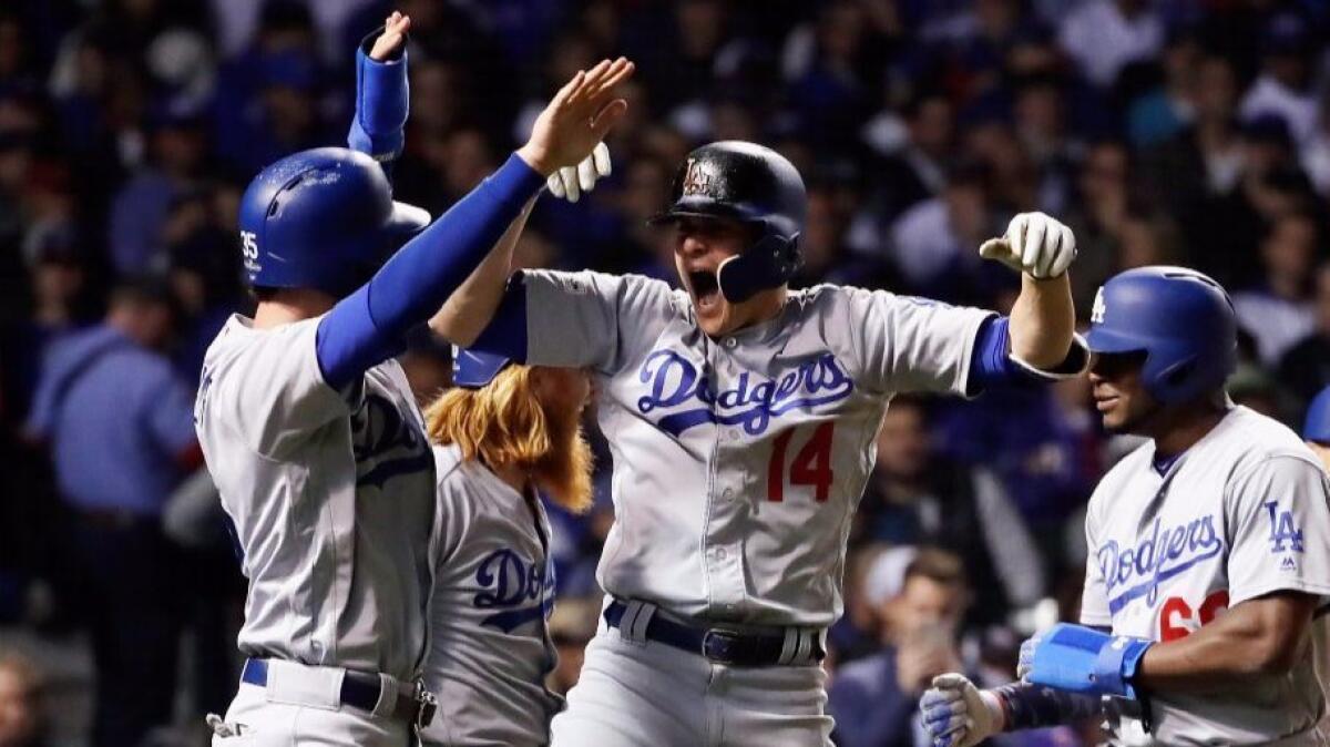 Kike Hernandez hits 3 HRs; Dodgers top Cubs to reach World Series