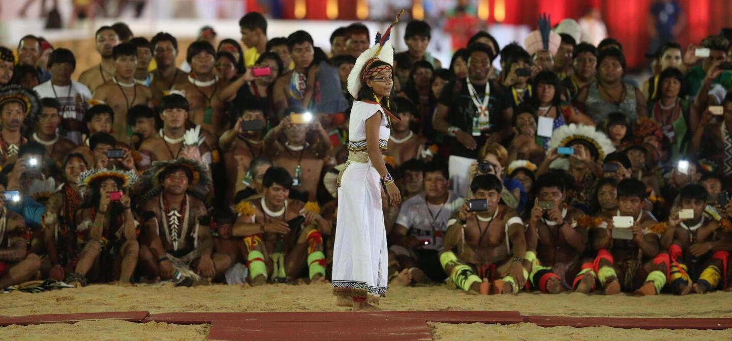 APphoto_Brazil Indigenous Beauty