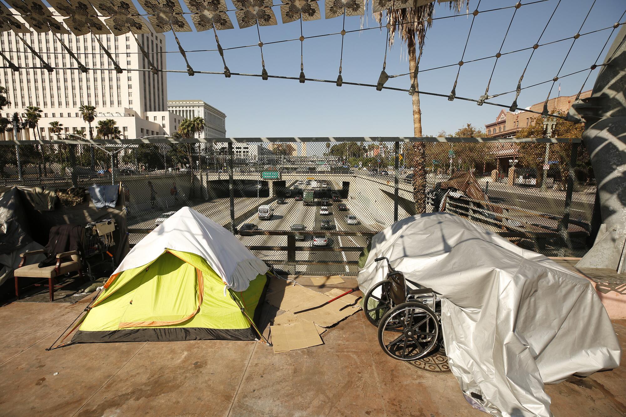 Tents along Los Angeles Street over the 101 Freeway near one of the Bridge Home shelters 