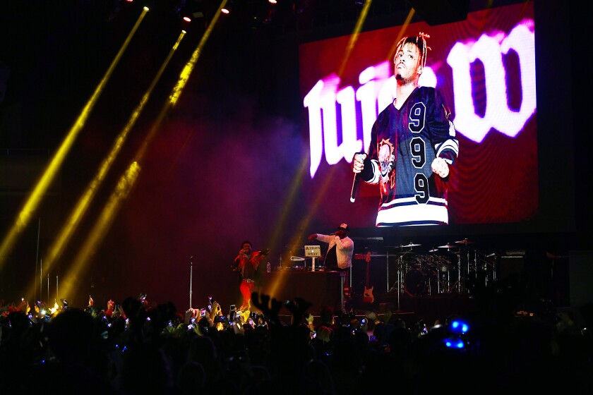 Lil Nas X Pays Tribute To Late Rapper Juice Wrld In Concert Los Angeles Times