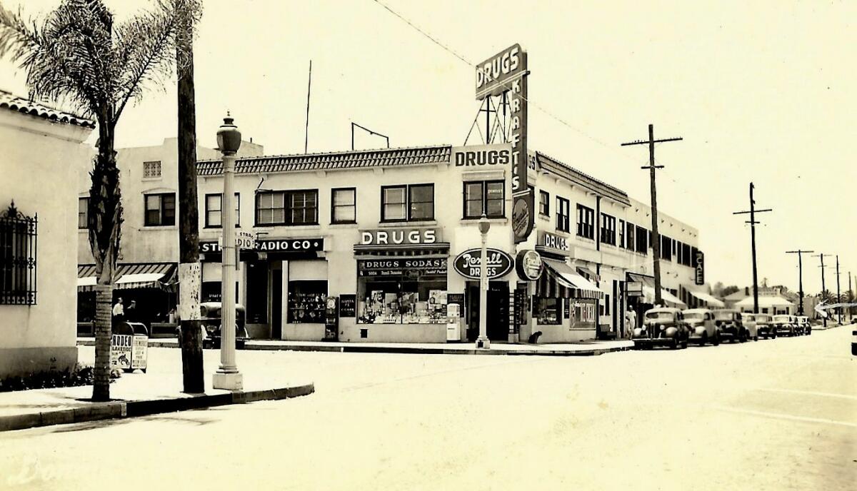 A room in the Kraft building at Bacon Street and Newport Avenue in Ocean Beach was the first home of Warren-Walker School.