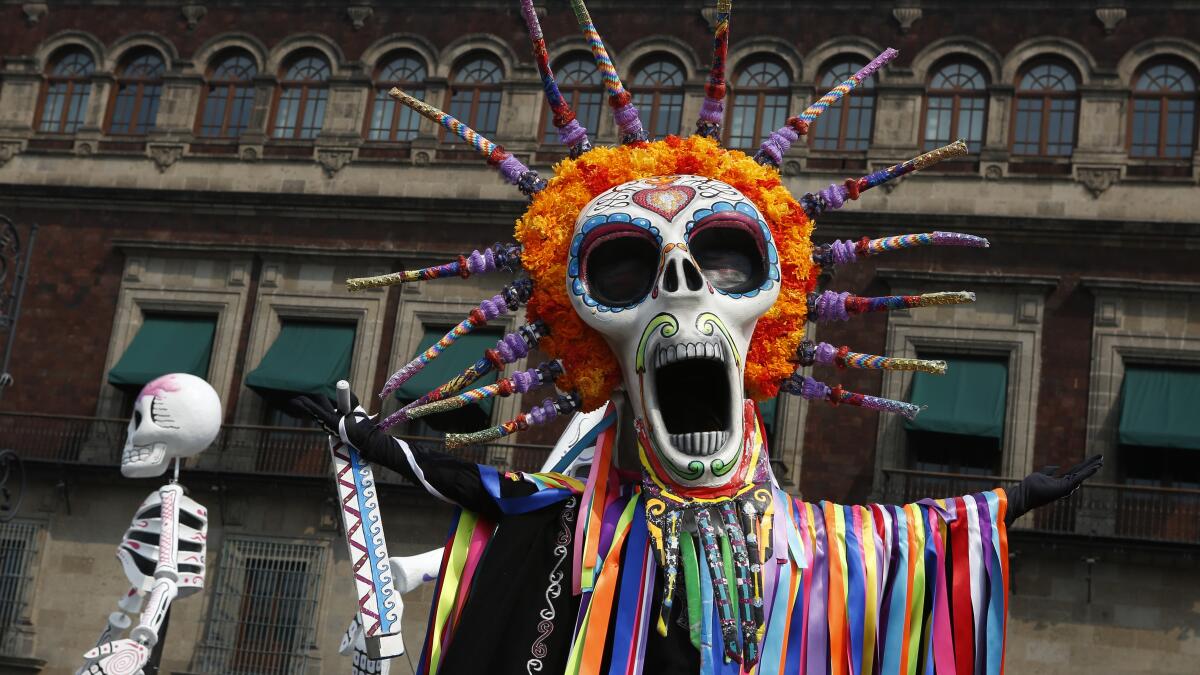 Day of the Dead parade hits Mexico City as holiday expands - The San Diego  Union-Tribune