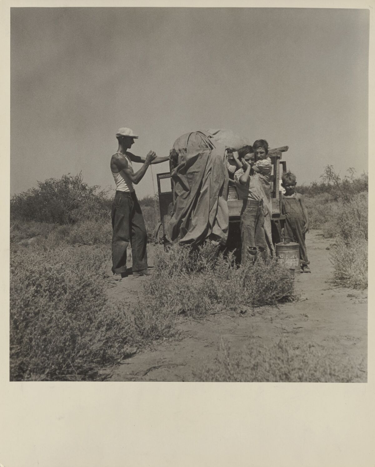 Dorothea Lange’s “Transients, New Mexico, negative about 1935; print before 1938.” (Dorothea Lange / J. Paul Getty Museum)
