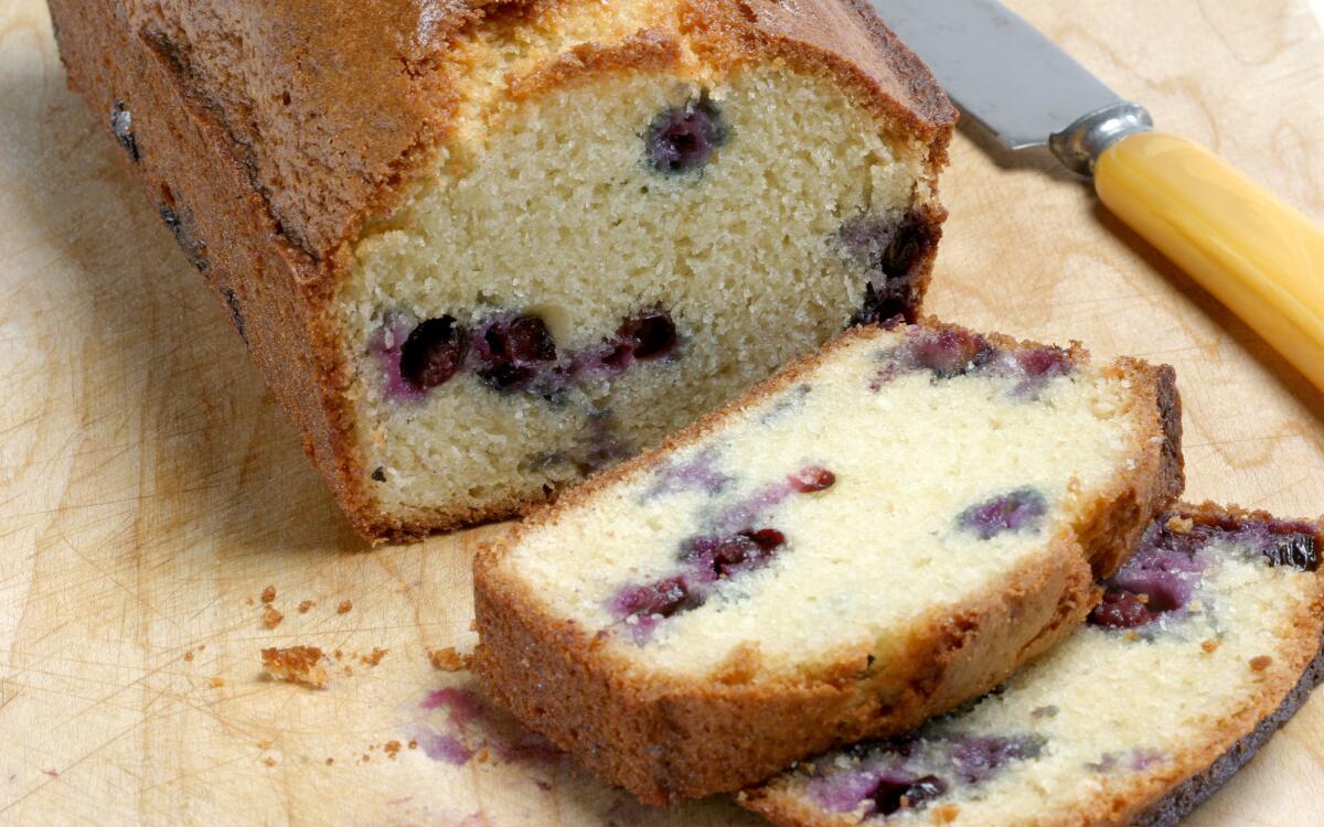 124650.FO.0531.Bread--Studio shots taken 05/31/07 of Blueberry Breakfast Bread.