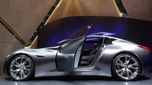 Infiniti Essence concept car