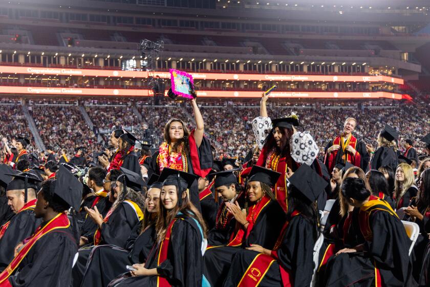 Former President Obama, family attend Sasha Obama's USC graduation ...