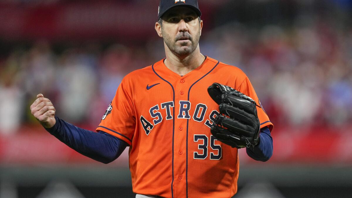 Astros pitcher is first Mexican to win two World Series games