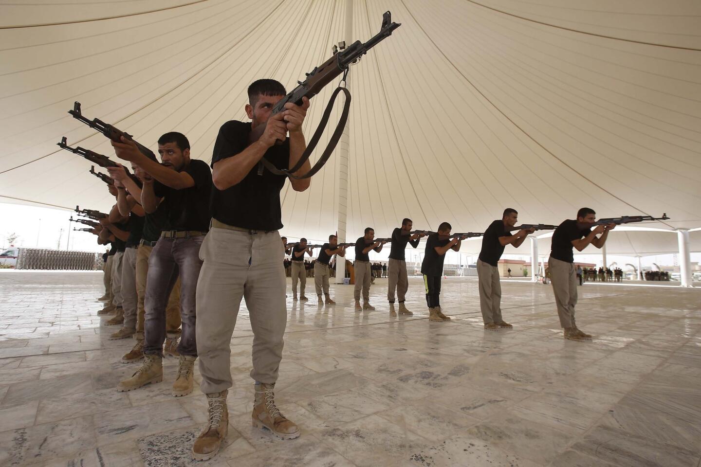 Battling Islamic State militants
