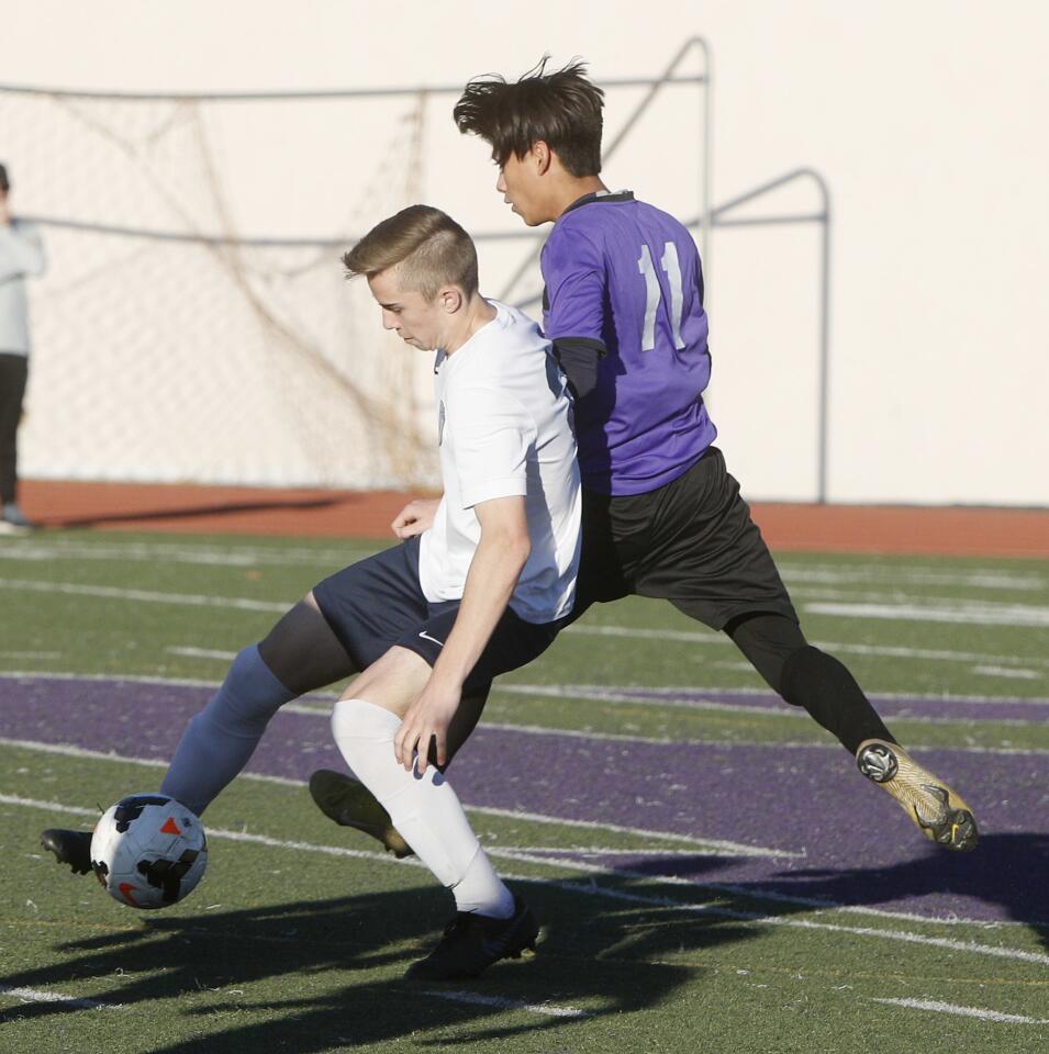 Photo Gallery: Crescenta Valley vs. Hoover boys' soccer