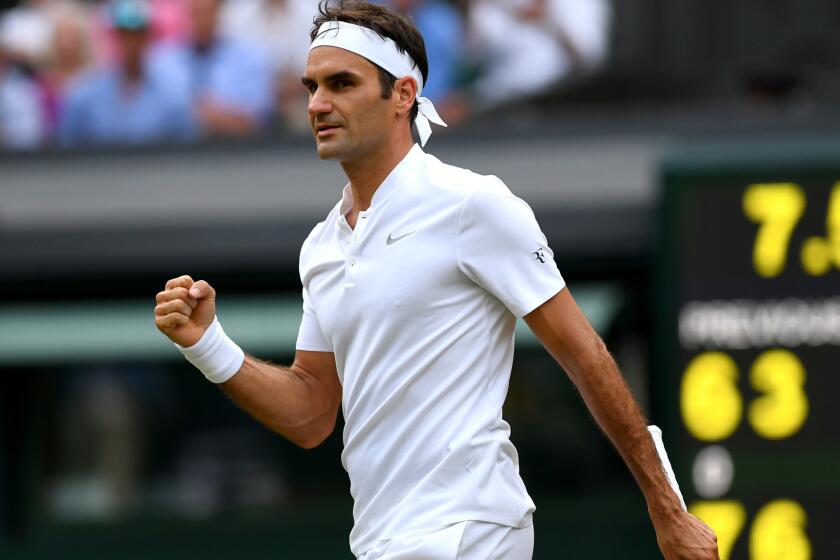 LONDON, ENGLAND - JULY 06: Roger Federer of Switzerland celebrates victory after the Gentlemen's Singles second round match against Dusan Lajovic of Serbia on day four of the Wimbledon Lawn Tennis Championships at the All England Lawn Tennis and Croquet Club on July 6, 2017 in London, England. (Photo by Shaun Botterill/Getty Images) ** OUTS - ELSENT, FPG, CM - OUTS * NM, PH, VA if sourced by CT, LA or MoD **