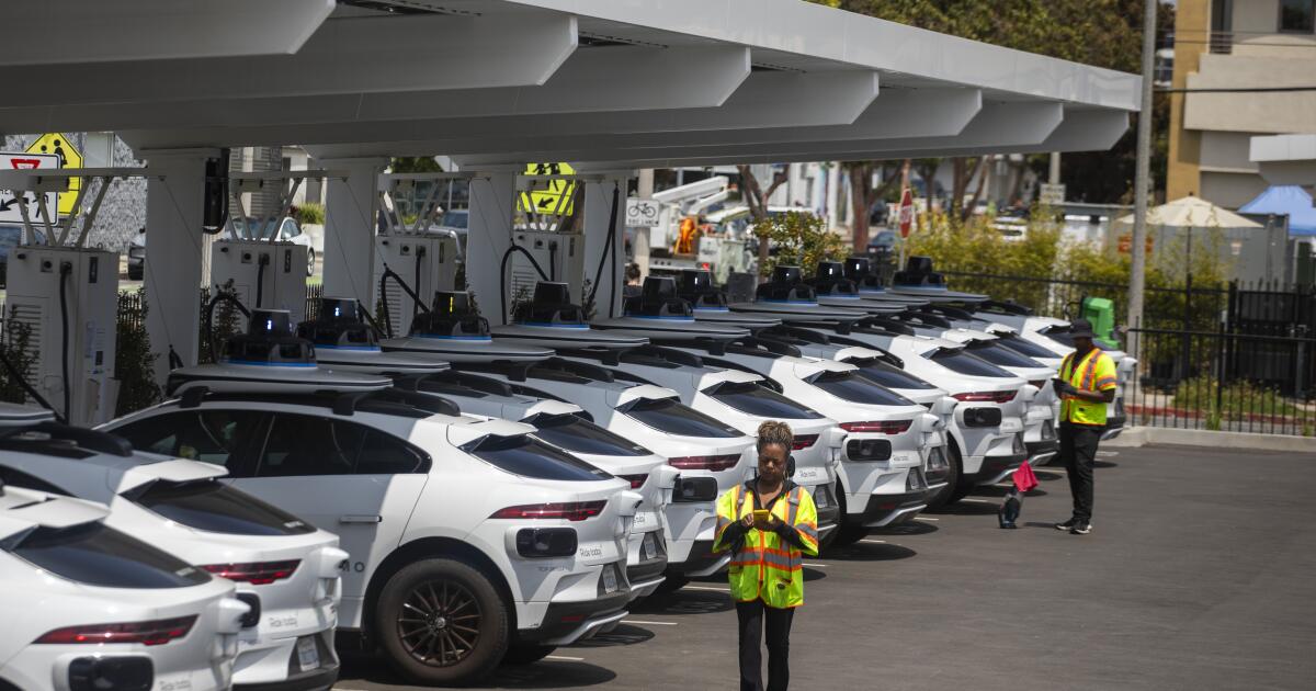 Santa Monica orders waymo to stop noisy operation at charging stations. The neighbors are happy Santa Monica orders waymo to stop noisy operation at charging stations. The neighbors are happy