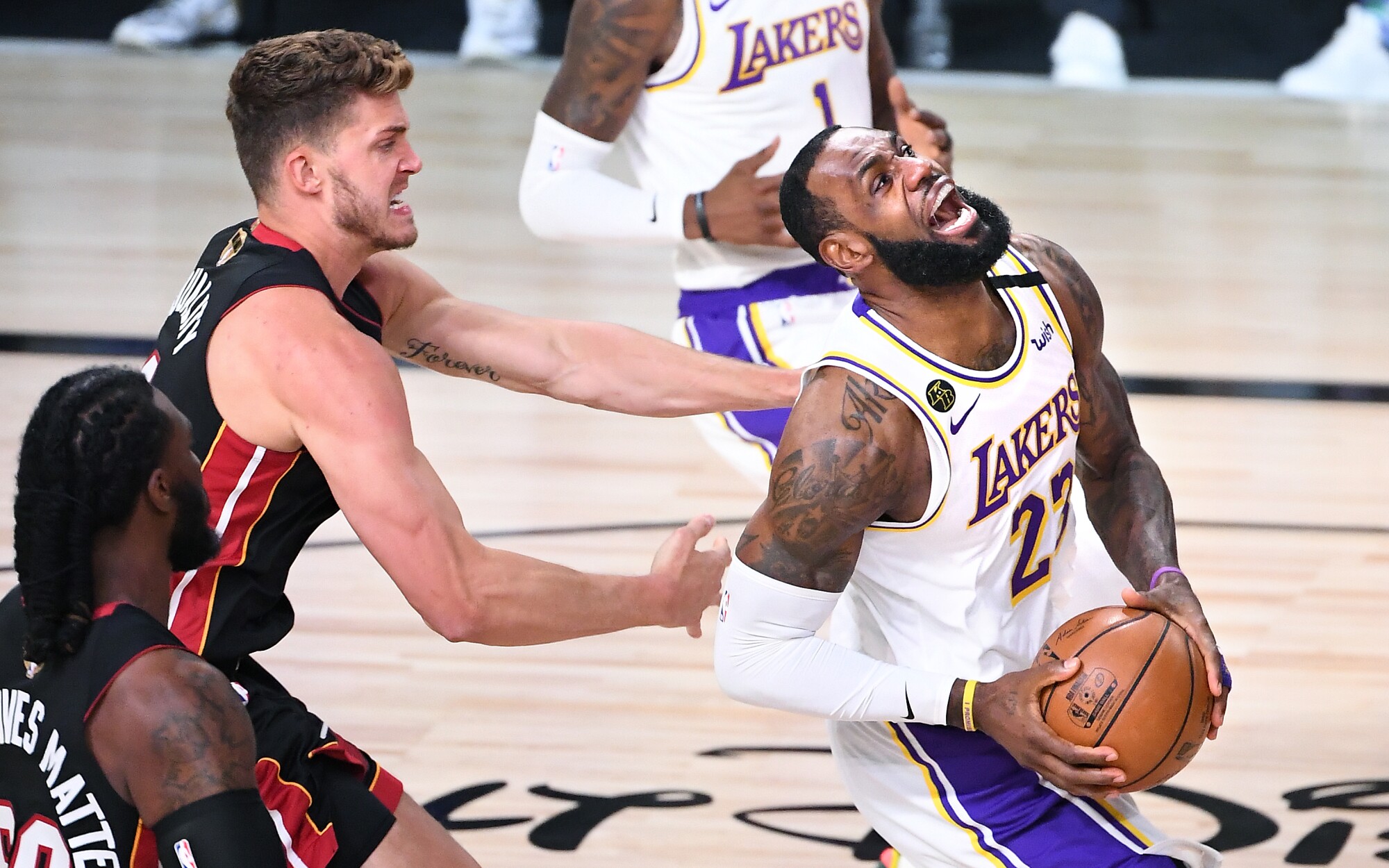 Photos Lakers vs. Heat Game 3 of NBA Finals Los Angeles Times