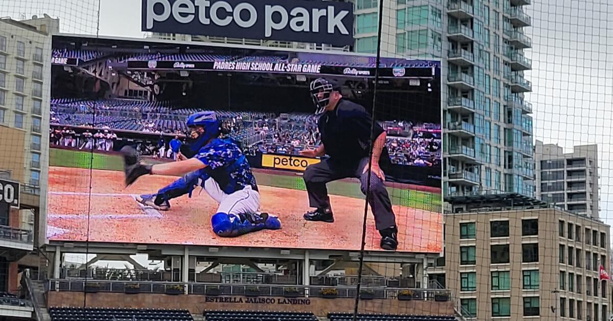 Petco Park hosts high school students for series, while Padres in