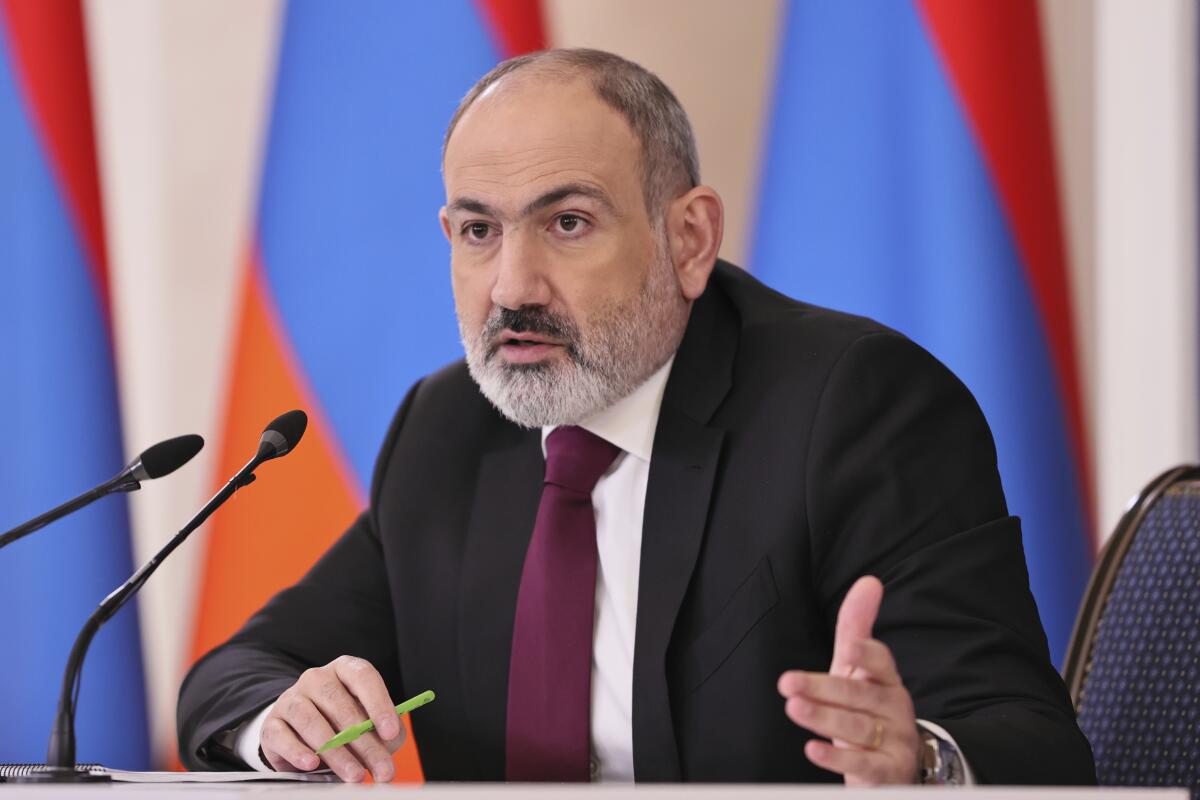 Azerbaijan, Armenia say U.S. to host talks over territorial dispute