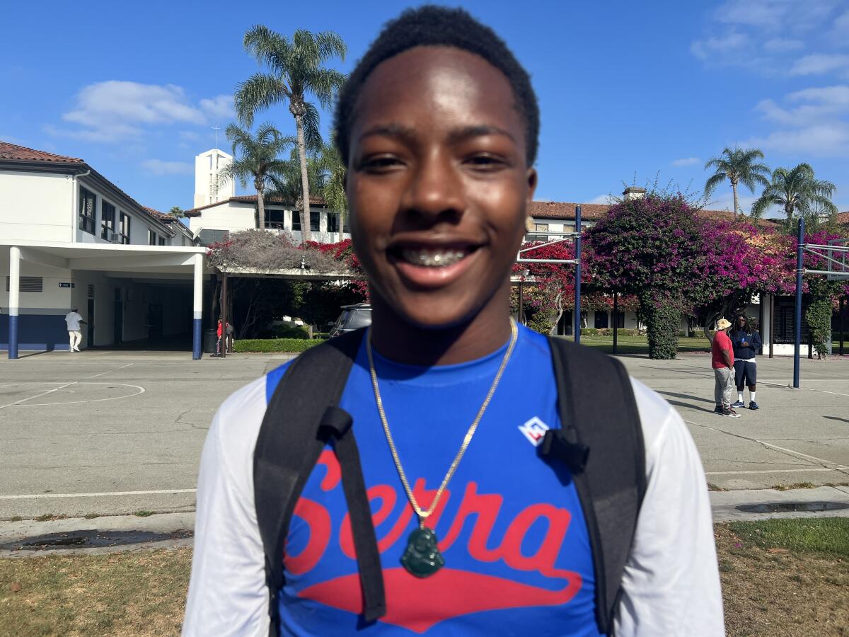 Junior quarterback Jimmy Butler of Gardena Serra.