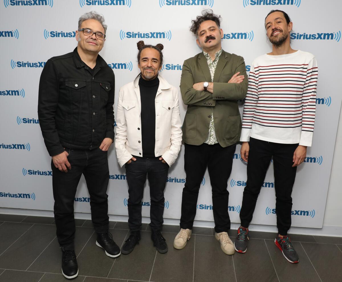 Joselo, Rubén Albarrán, Enrique Rangel y Emmanuel del Real de Café Tacuba durante su reciente visita a los estudios de SiriusXM en Nueva York.