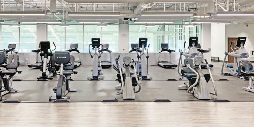 L A Gyms Reopen With Shower Curtains Social Distancing Los Angeles Times L A Gyms Reopen With Shower Curtains Social Distancing Los Angeles Times