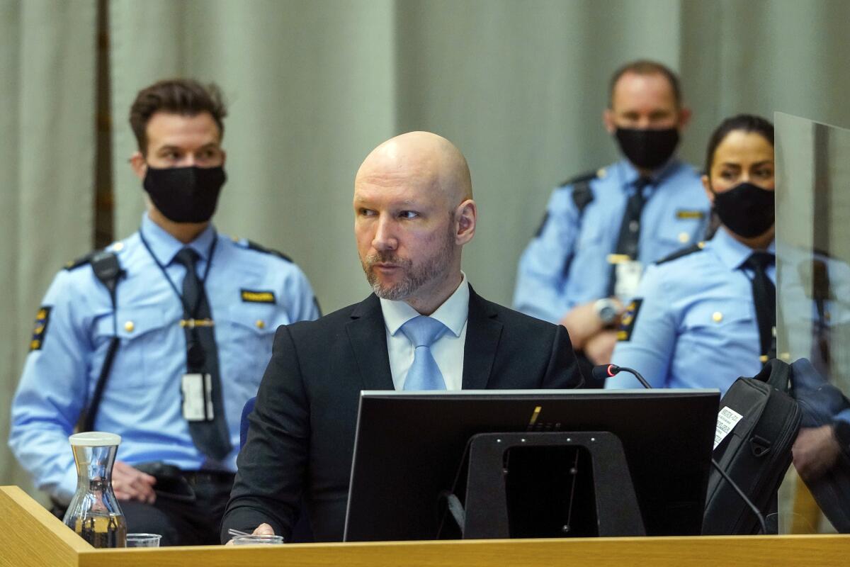 ARCHIVO - El asesino masivo condenado Anders Behring Breivik 