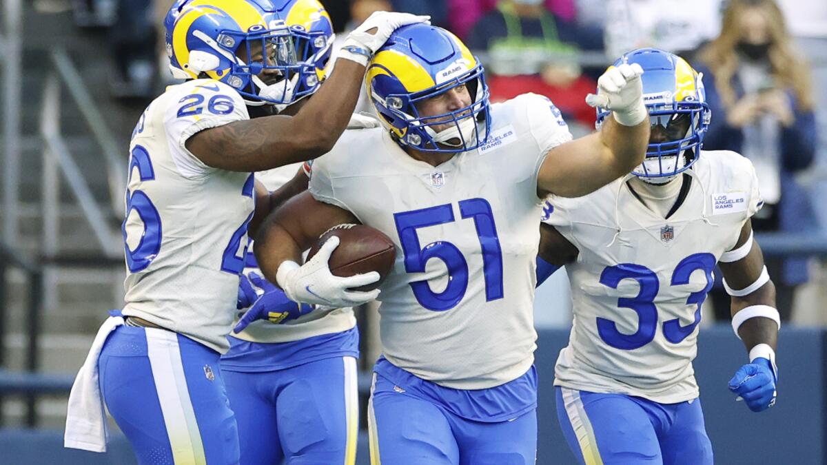 Stafford, Rams beat Seahawks 26-17; Wilson injures finger