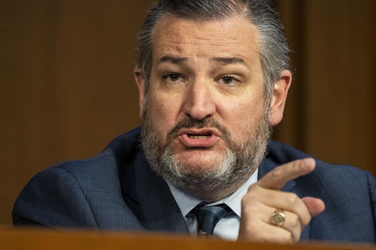 Sen. Ted Cruz points a finger