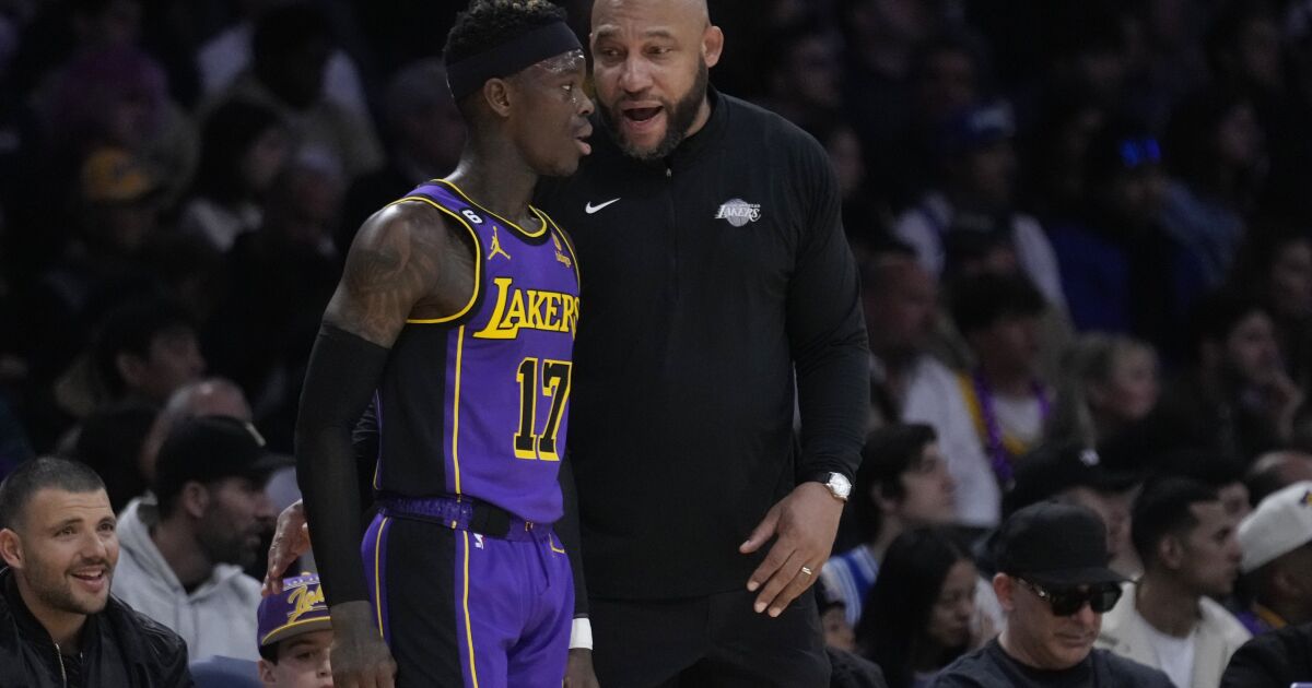 Lakers not feeling pressure as sprint to the finish begins