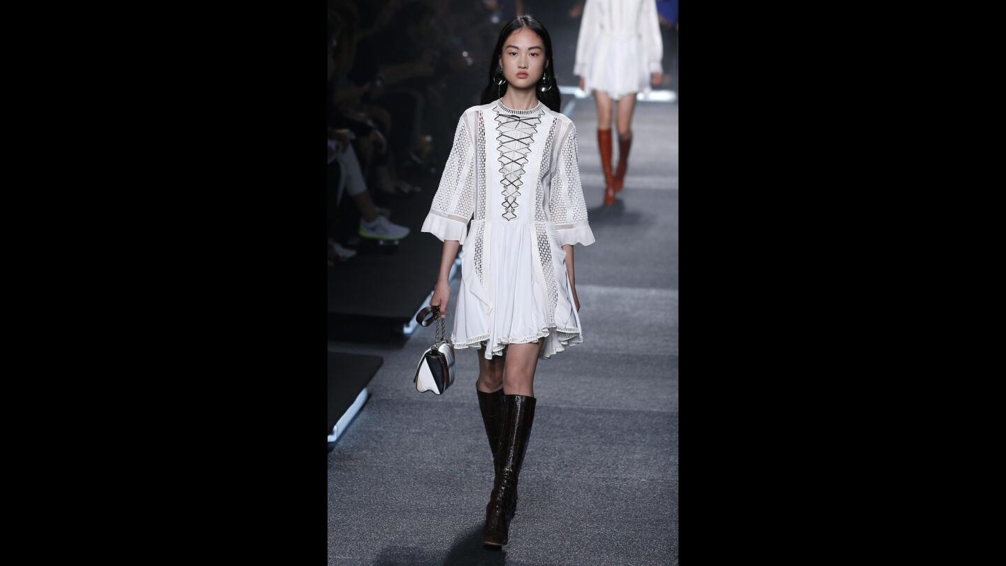 Paris Fashion Week: Louis Vuitton