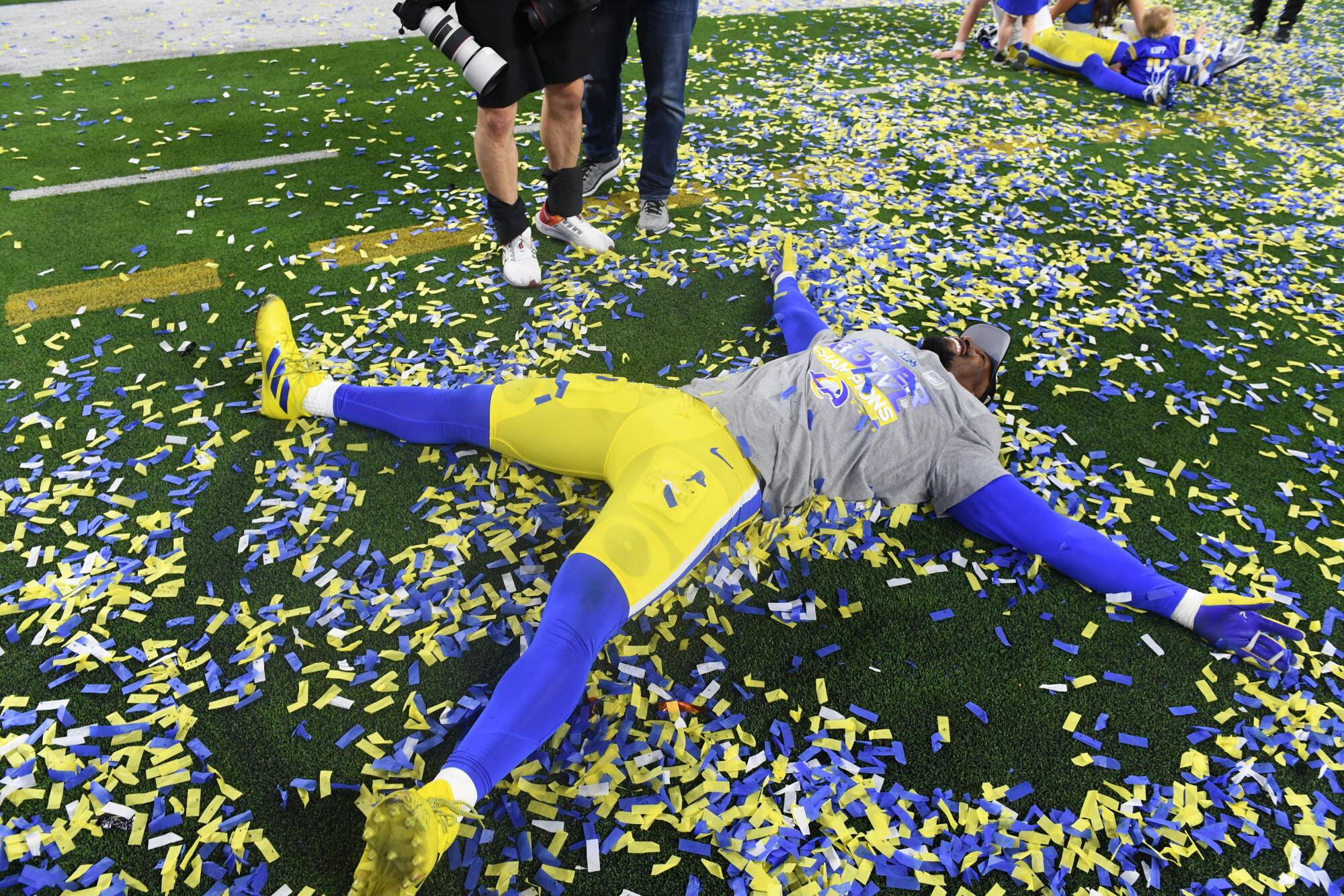  Rams outside linebacker Von Miller celebrates.