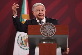 López Obrador afirma que México "no oculta nada" sobre incendio de migrantes