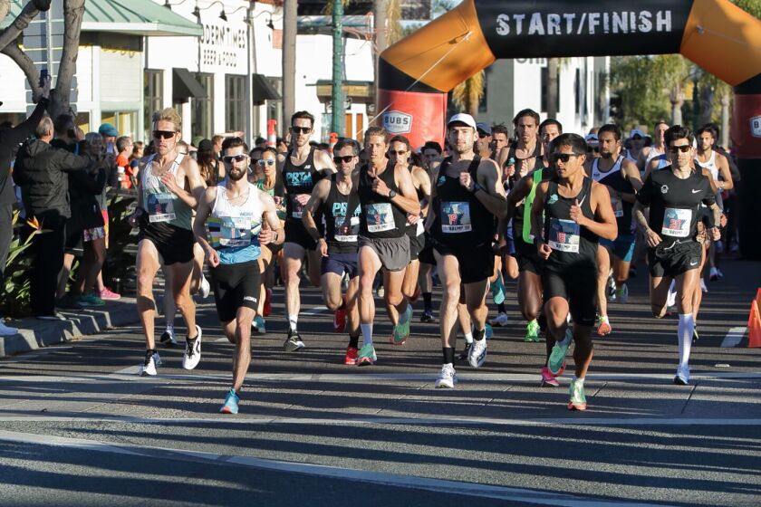 Elite racers at the start of the 2022 Cardiff Kook Run.