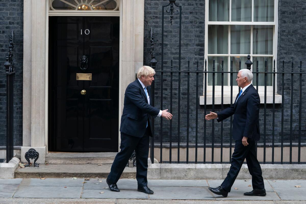 British prime minister meets U.S. Vice President Mike Pence