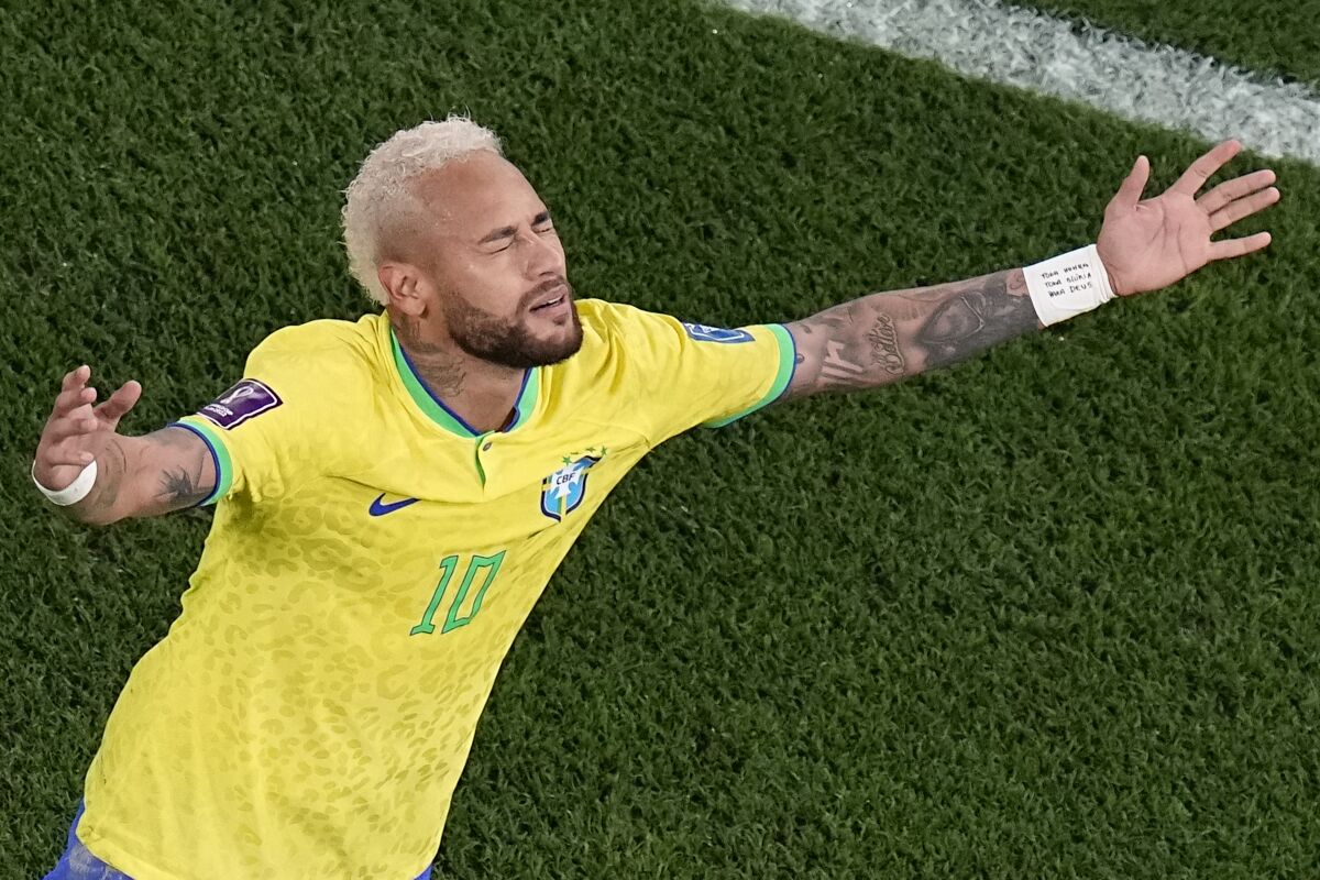 Neymar celebra tras marcar el segundo gol de Brasil en el partido contra Corea del Sur.