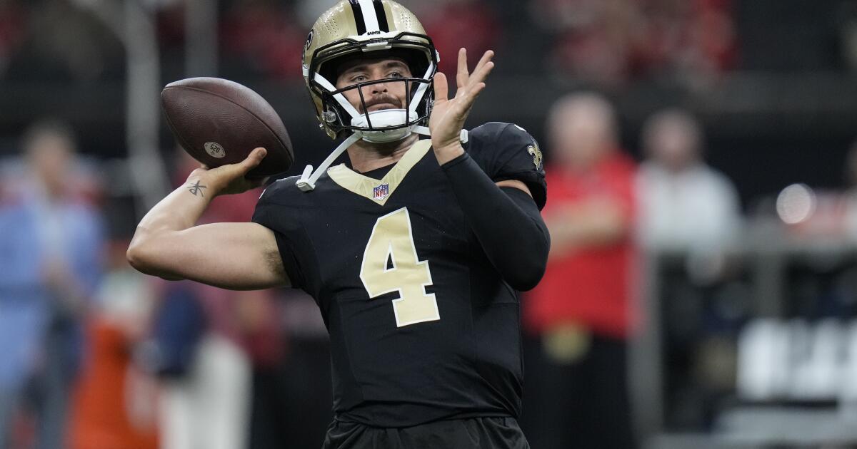 Saints open Derek Carr era looking to end two-year playoff absence - The  San Diego Union-Tribune