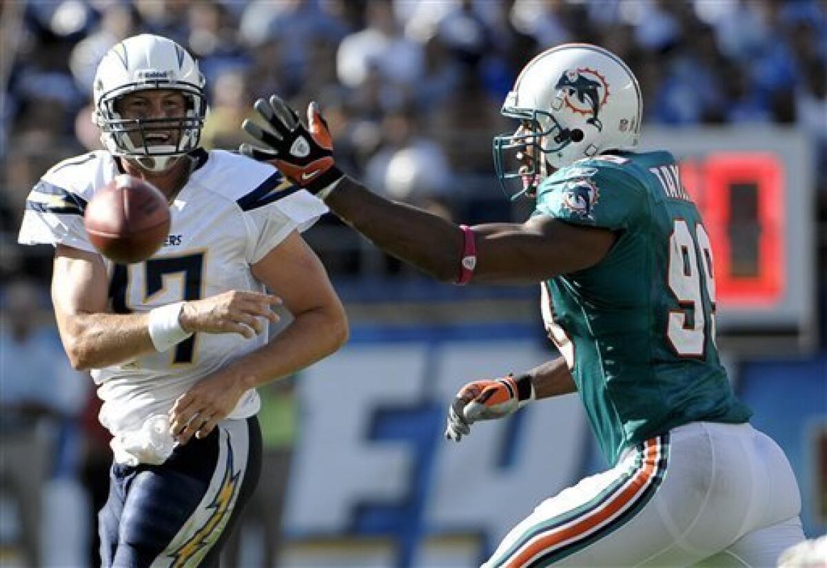 Jason Taylor Miami Dolphins Unsigned Action Photograph