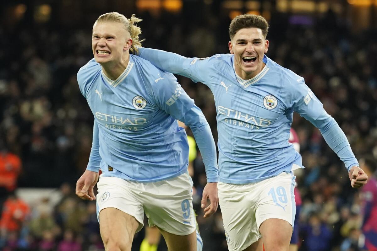 Football: Soccer-Alvarez helps Man City sweep past Red Star