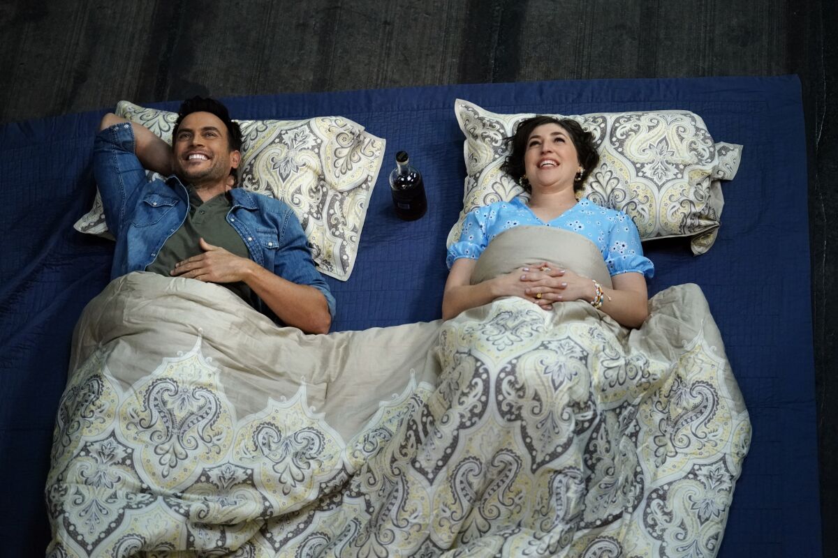 Cheyenne Jackson, left, and Mayim Bialik in "Call Me Kat."