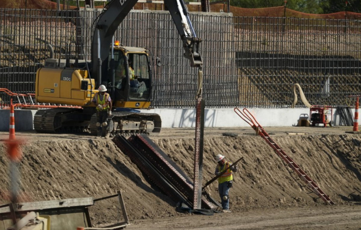 La construcción de muros avanza a paso firme en la frontera entre EEUU y México