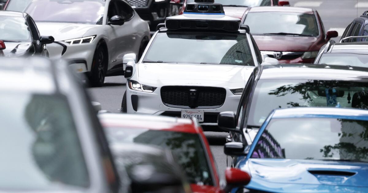 Waymo rappelle des milliers de ses voitures autonomes après que certaines n’ont pas réussi à éviter les routes inondées
