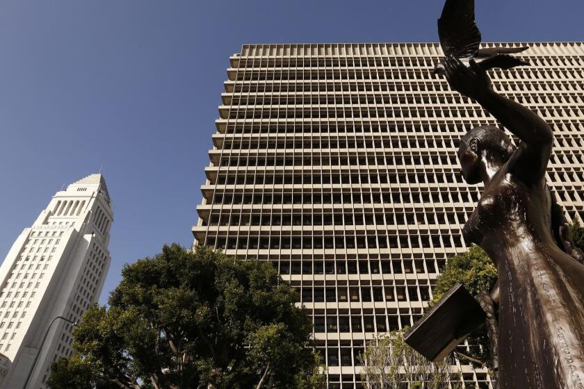 LOS ANGELES, CA - MAY 18, 2017 --The Clara Shortridge Foltz Criminal Justice Center is the county courthouse located at 210 West Temple Street, between Broadway and Spring in downtown Los Angeles on May 18, 2017. CaliforniaÃ¢â¬â¢s court leaders expressed alarm Wednesday over a new study that showed more than 100 courthouses in the state Ã¢â¬â including many in Los Angeles County Ã¢â¬â could collapse and cause Ã¢â¬ÅsubstantialÃ¢â¬Â loss of life in a major earthquake. Courthouses near the top of the list of buildings in peril include the Stanley Mosk Courthouse and Clara Shortridge Foltz Criminal Justice Center, the Pasadena municipal courthouse, and courthouses in Beverly Hills and Burbank. (Al Seib / Los Angeles Times)