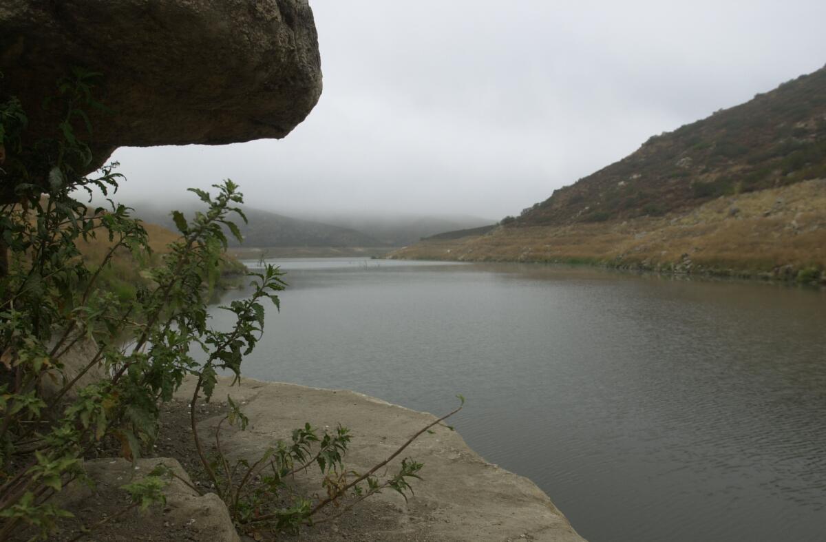 Drought prompts water transfer between Loveland and Sweetwater reservoirs -  The San Diego Union-Tribune