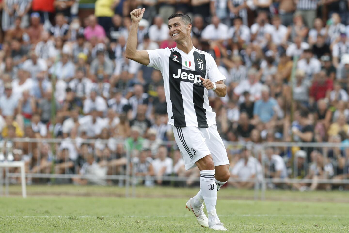 APphoto_Italy Soccer Ronaldo