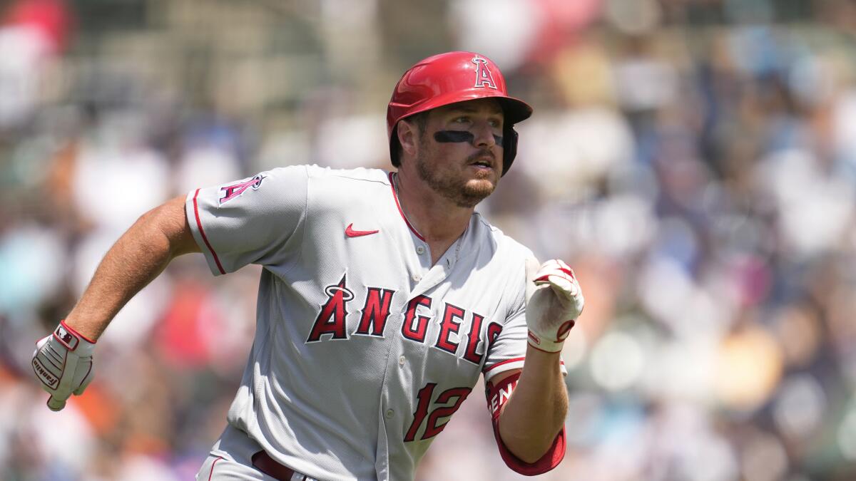 Report: Angels waive several players, including pitchers Lucas
