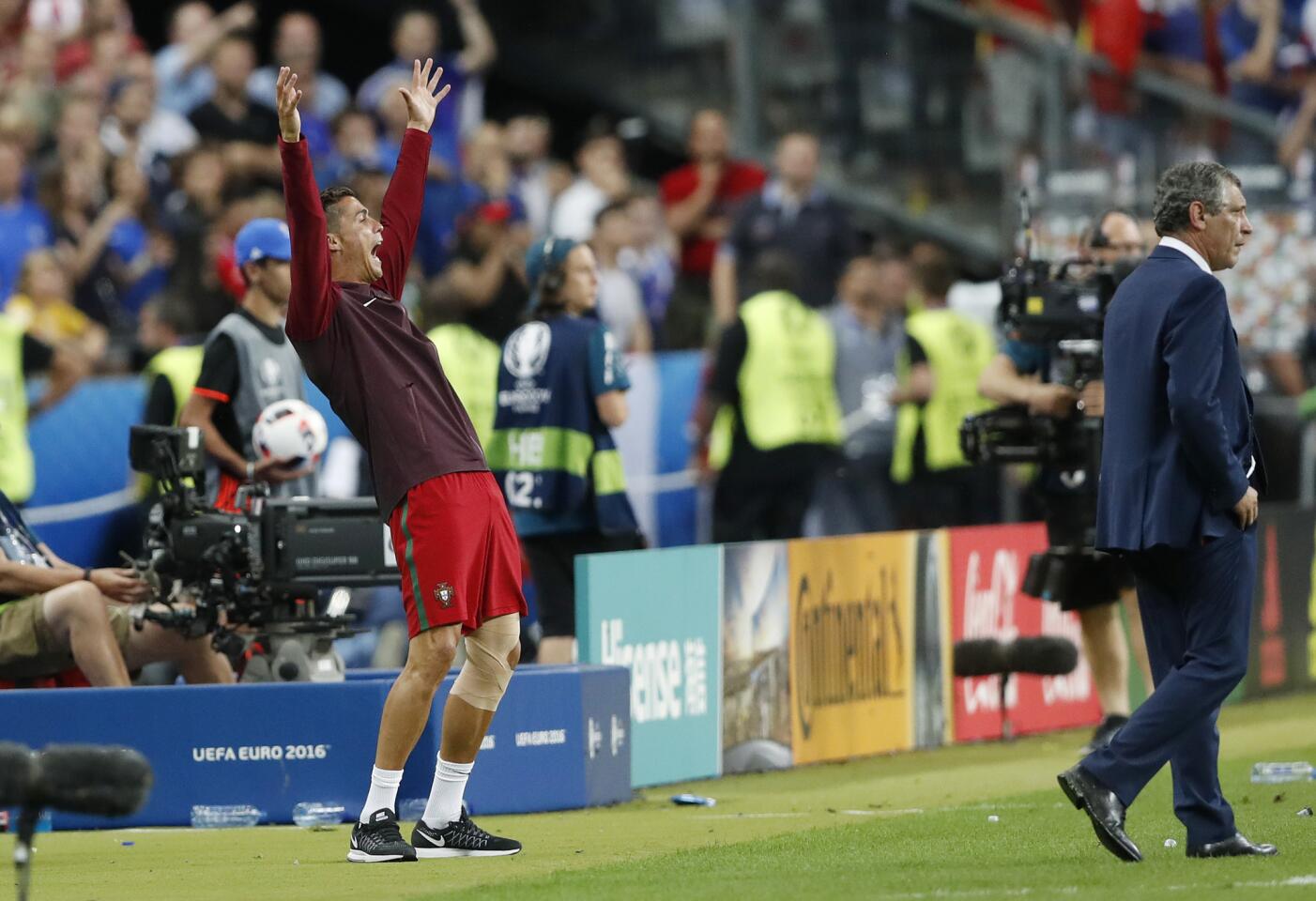 Football Soccer - Portugal v France - EURO 2016 - Final - Stade de France, Saint-Denis near Paris, France - 10/7/16 Portugal's Cristiano Ronaldo REUTERS/Carl Recine Livepic ** Usable by SD ONLY **